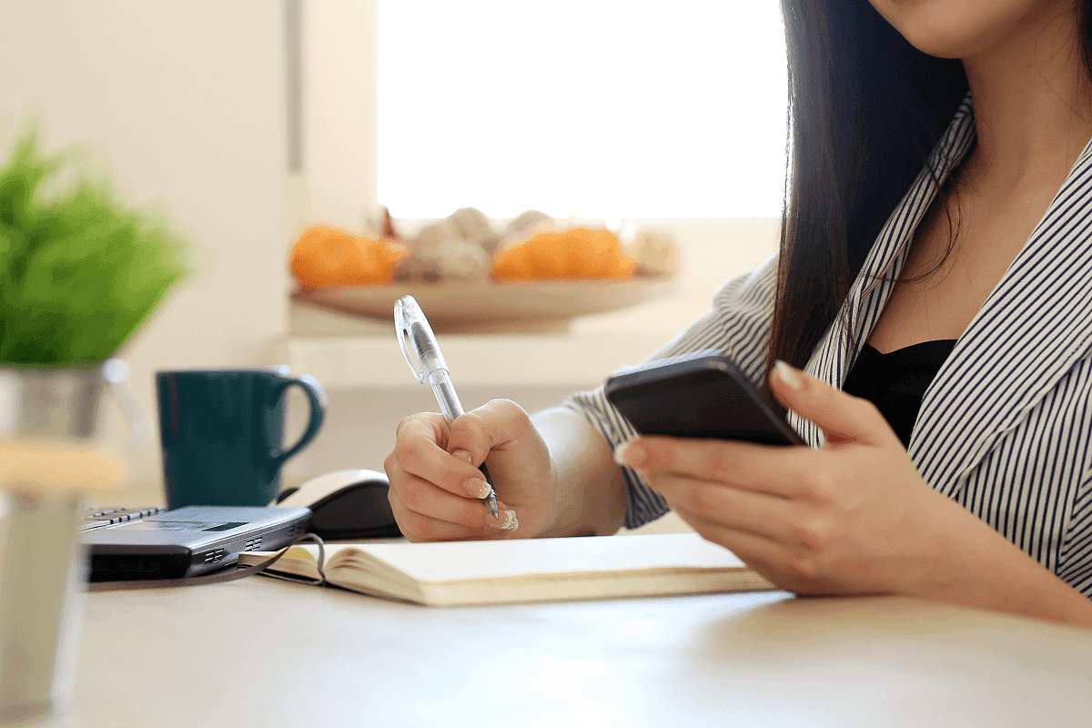 Professional mediation session